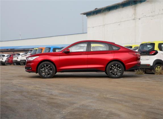 宝骏RC-6 2019款 1.5T 手动24小时在线精英型 外观   正侧
