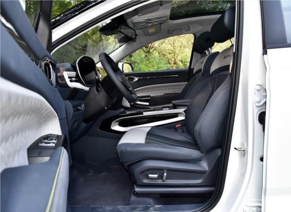 宝骏RM-5 2019款 1.5T CVT 24小时在线尊贵型 5座 车厢座椅   前排空间