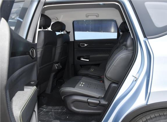 宝骏RM-5 2019款 1.5T 手动24小时在线精英型 6座 车厢座椅   后排空间