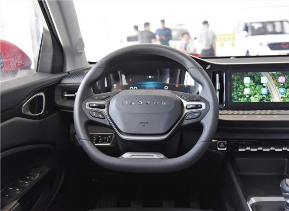 宝骏RM-5 2019款 1.5L 手动24小时在线精英型 5座 中控类   驾驶位
