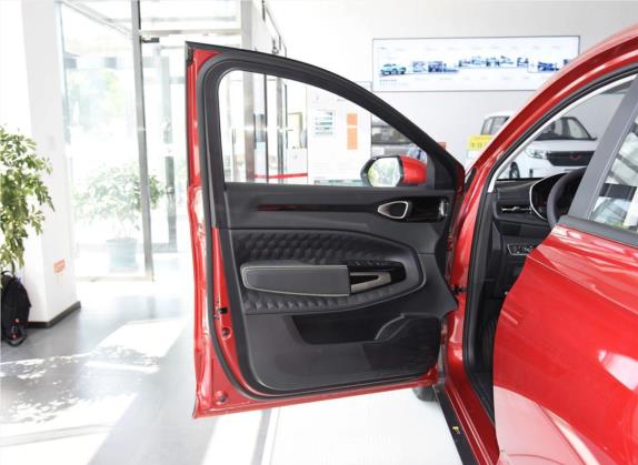 宝骏RM-5 2019款 1.5L 手动24小时在线精英型 5座 车厢座椅   前门板