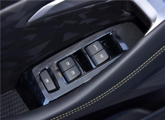 宝骏RS-3 2020款 1.5L 手动24小时在线精英型 车厢座椅   门窗控制