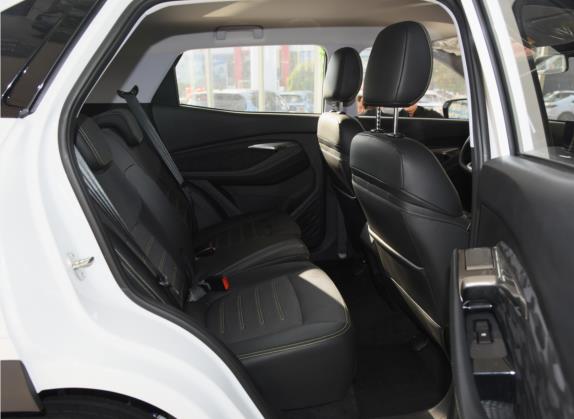 宝骏RS-3 2020款 1.5L CVT智能精英型 车厢座椅   后排空间