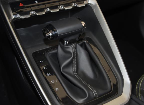 宝骏RS-3 2020款 1.5L CVT智能精英型 中控类   挡把