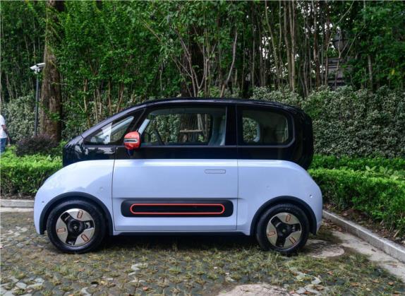 宝骏KiWi EV 2021款 艺术家 磷酸铁锂 外观   正侧