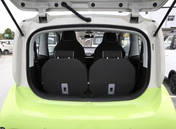 宝骏KiWi EV 2021款 设计师 三元锂 车厢座椅   后备厢