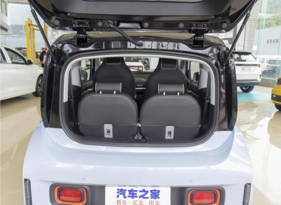 宝骏KiWi EV 2022款 艺术家轻享版 三元锂 车厢座椅   后备厢