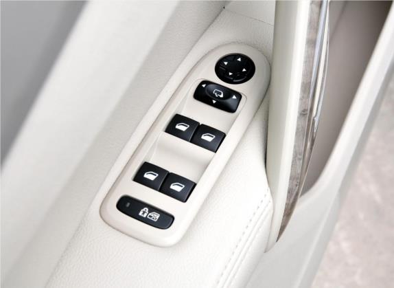 标致508 2011款 2.3L 自动豪华版 车厢座椅   门窗控制