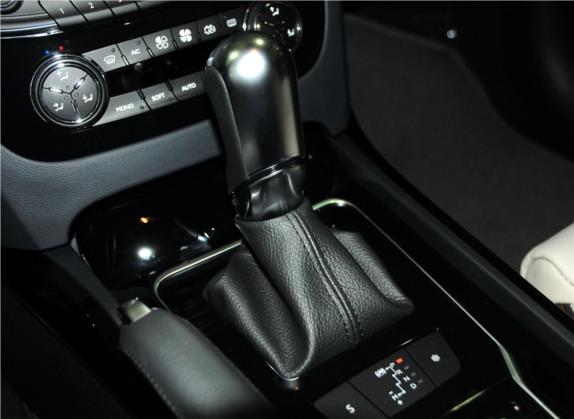 标致508 2013款 2.3L 罗兰·加洛斯版 中控类   挡把
