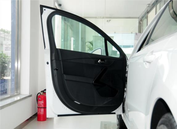 标致508 2013款 2.0L 两周年纪念 自动智享版 车厢座椅   前门板