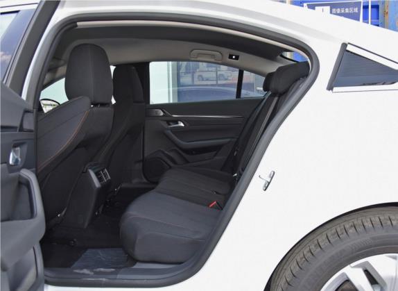 标致508 2019款 508L 350THP PureTech 先锋版 国V 车厢座椅   后排空间