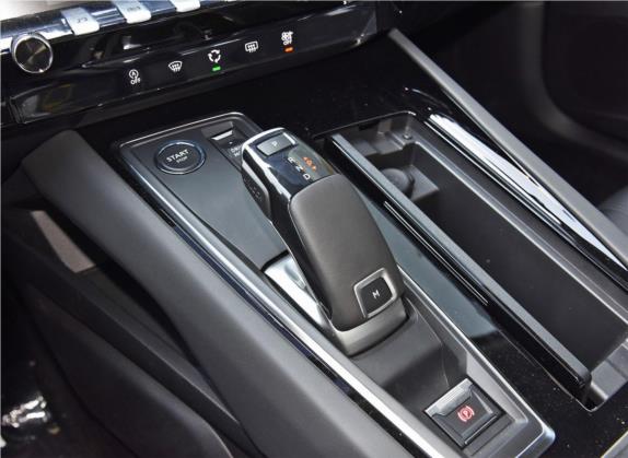 标致508 2019款 508L 350THP PureTech 先锋版 国V 中控类   挡把