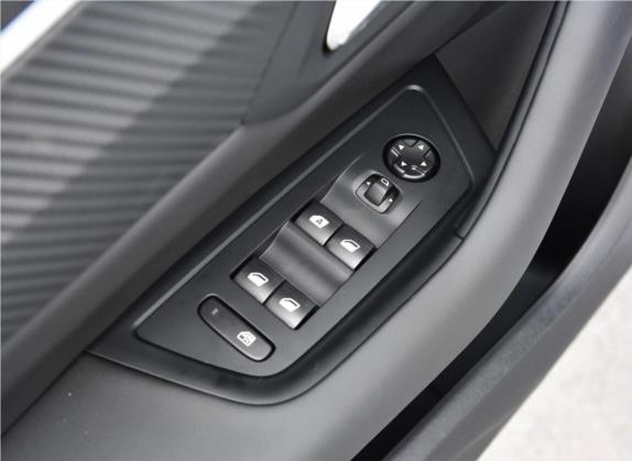 标致508 2019款 508L 350THP PureTech 先锋版 国V 车厢座椅   门窗控制
