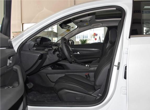 标致508 2019款 508L 400THP PureTech 驾控版 国VI 车厢座椅   前排空间
