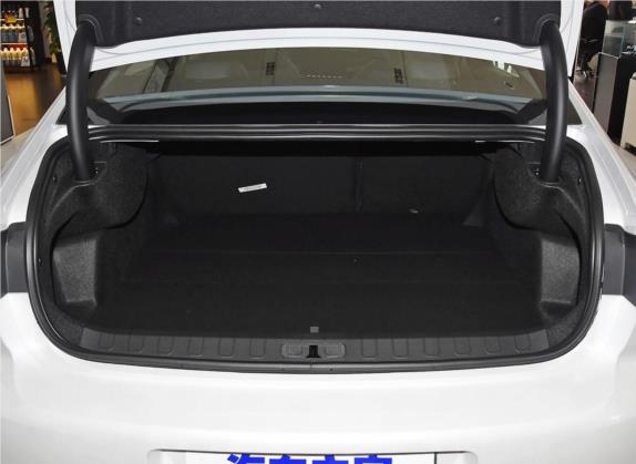 标致508 2019款 508L 400THP PureTech 驾控版 国VI 车厢座椅   后备厢