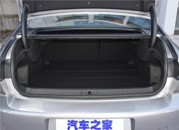 标致508 2021款 508L 400THP PureTech 驭动版 车厢座椅   后备厢