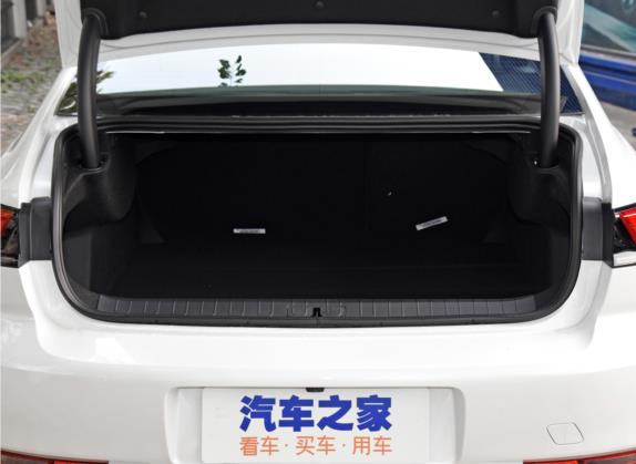 标致508 2021款 508L 400THP PureTech 驾控版 车厢座椅   后备厢