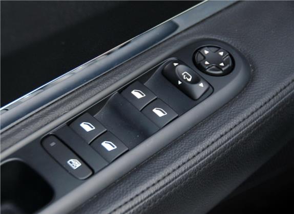 标致3008 2013款 1.6THP 自动至尚版 车厢座椅   门窗控制