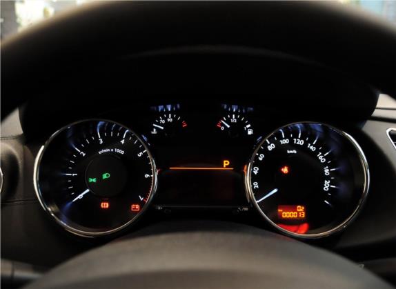 标致3008 2013款 2.0L 自动潮流版 中控类   仪表盘