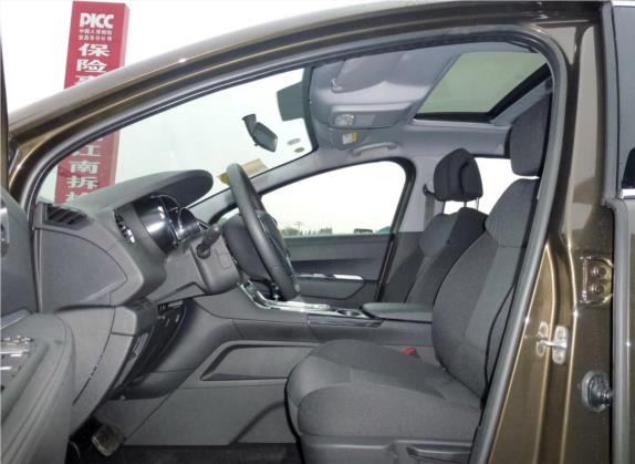 标致3008 2015款 2.0L 自动经典版 车厢座椅   前排空间
