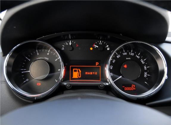 标致3008 2015款 2.0L 自动潮流版 中控类   仪表盘