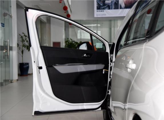 标致3008 2015款 1.6THP 罗兰·加洛斯版 车厢座椅   前门板