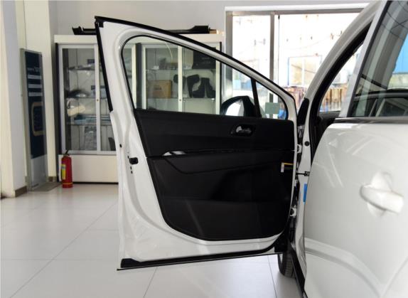 标致3008 2016款 2.0L 自动经典版 车厢座椅   前门板