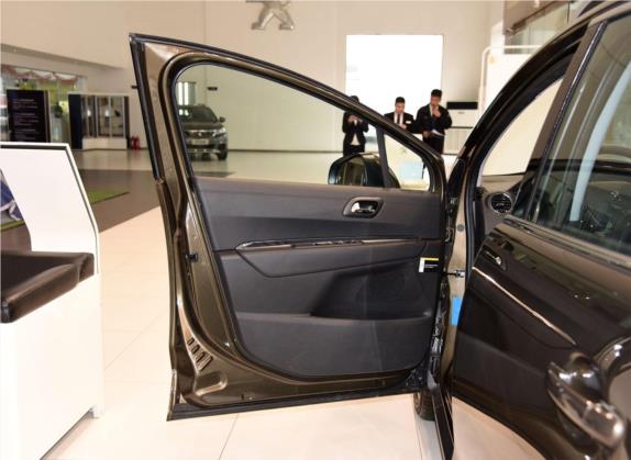 标致3008 2016款 2.0L 自动潮流版 车厢座椅   前门板