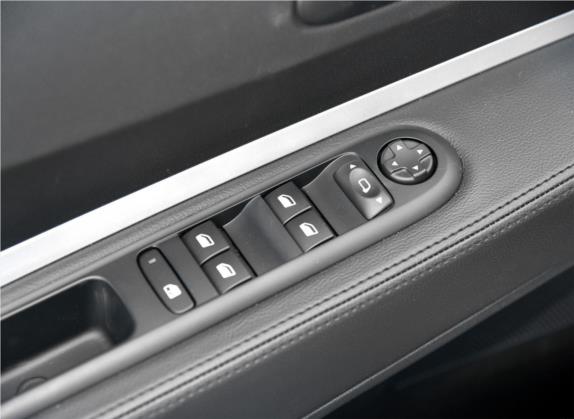 标致3008 2018款 2.0L 自动经典版 车厢座椅   门窗控制