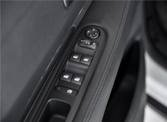 标致3008 2018款 350THP 自动潮流版 车厢座椅   门窗控制
