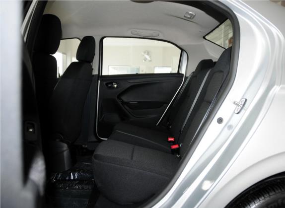 标致301 2014款 1.6L 手动舒适版 车厢座椅   后排空间