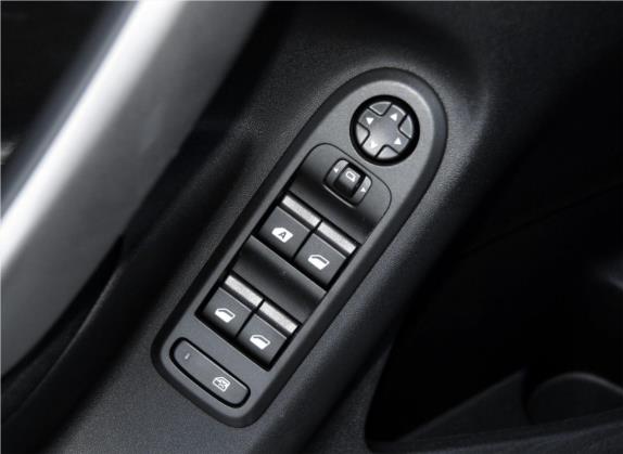标致301 2014款 1.6L 自动豪华版 车厢座椅   门窗控制