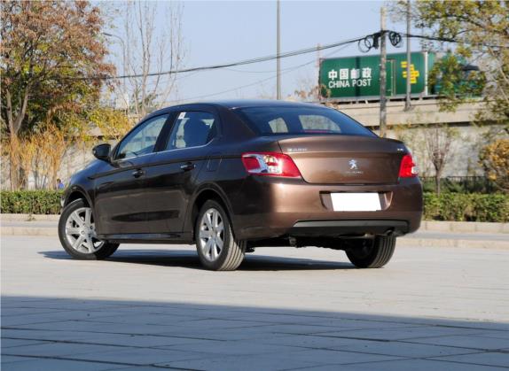 标致301 2014款 1.6L 自动尊贵版 外观   斜后