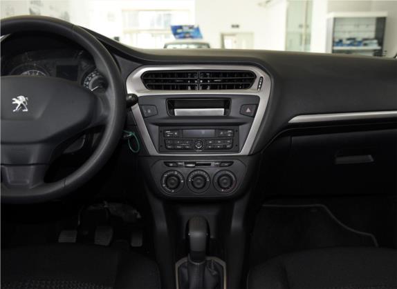 标致301 2014款 1.6L 手动舒适版CNG 中控类   中控台
