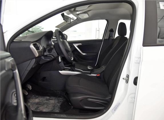 标致301 2017款 1.6L 手动舒适版 车厢座椅   前排空间