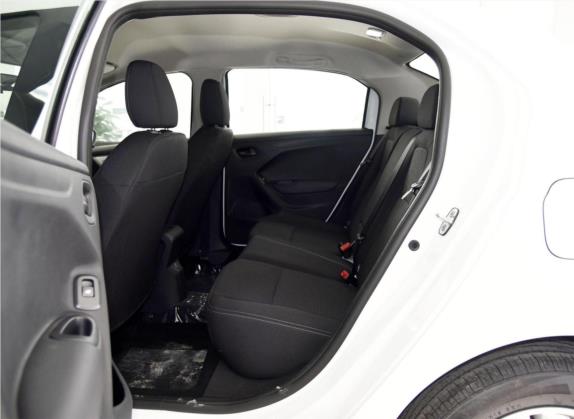 标致301 2017款 1.6L 手动舒适版 车厢座椅   后排空间
