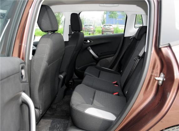 标致2008 2014款 1.6L 自动潮流版 车厢座椅   后排空间