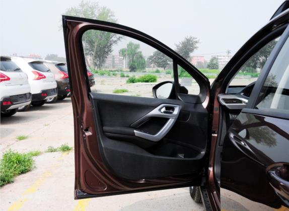 标致2008 2014款 1.6L 自动潮流版 车厢座椅   前门板