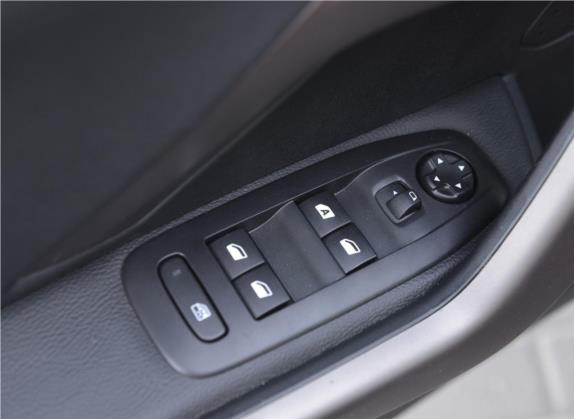 标致2008 2015款 1.6THP 自动领航版 车厢座椅   门窗控制