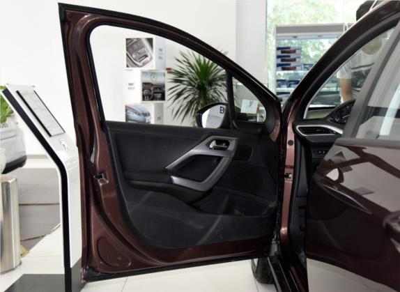 标致2008 2015款 1.6THP 自动时尚版 车厢座椅   前门板