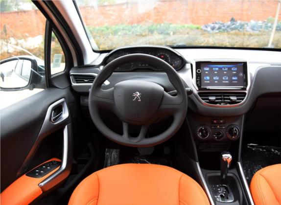 标致2008 2015款 玩酷版 1.6L 自动金钻型 中控类   驾驶位