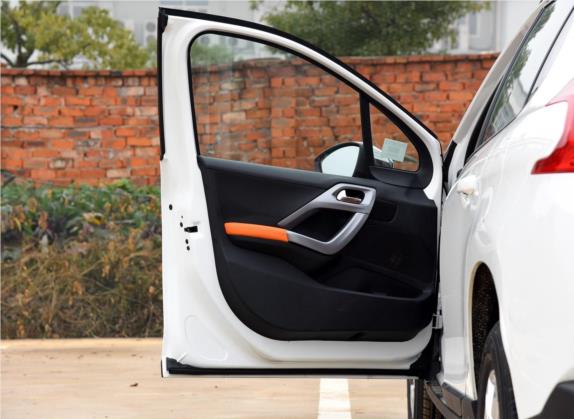 标致2008 2015款 玩酷版 1.6L 自动金钻型 车厢座椅   前门板