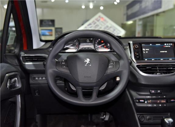标致2008 2018款 1.6L 自动时尚版 中控类   驾驶位