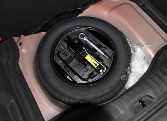 标致2008 2018款 1.6L 自动时尚版 其他细节类   备胎