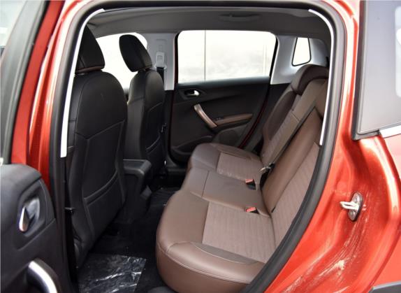 标致2008 2018款 230THP 自动豪华版 车厢座椅   后排空间