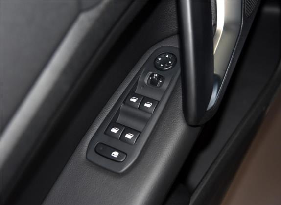 标致308S 2015款 1.6T 自动睿驰版 车厢座椅   门窗控制