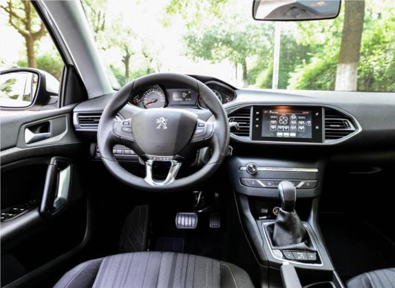 标致308S 2015款 1.2T 自动劲驰版 中控类   驾驶位