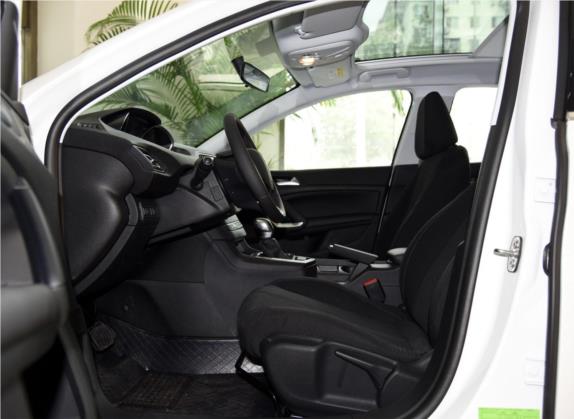 标致308S 2015款 1.2T 自动劲驰版 车厢座椅   前排空间
