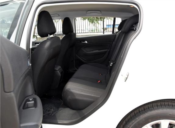标致308S 2015款 1.2T 自动尚驰版 车厢座椅   后排空间