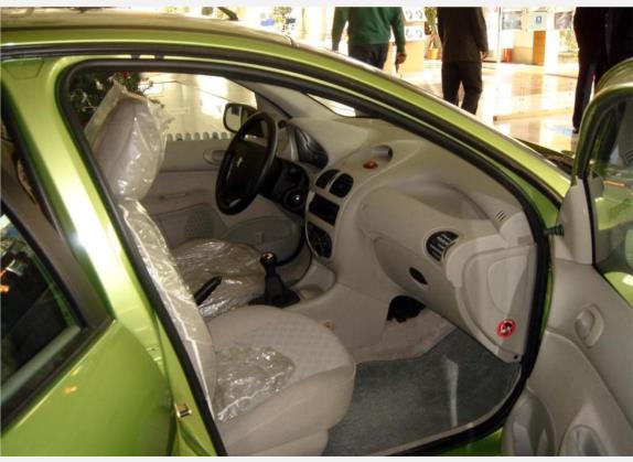标致206 2005款 1.6L 自动风尚版 车厢座椅   前排空间